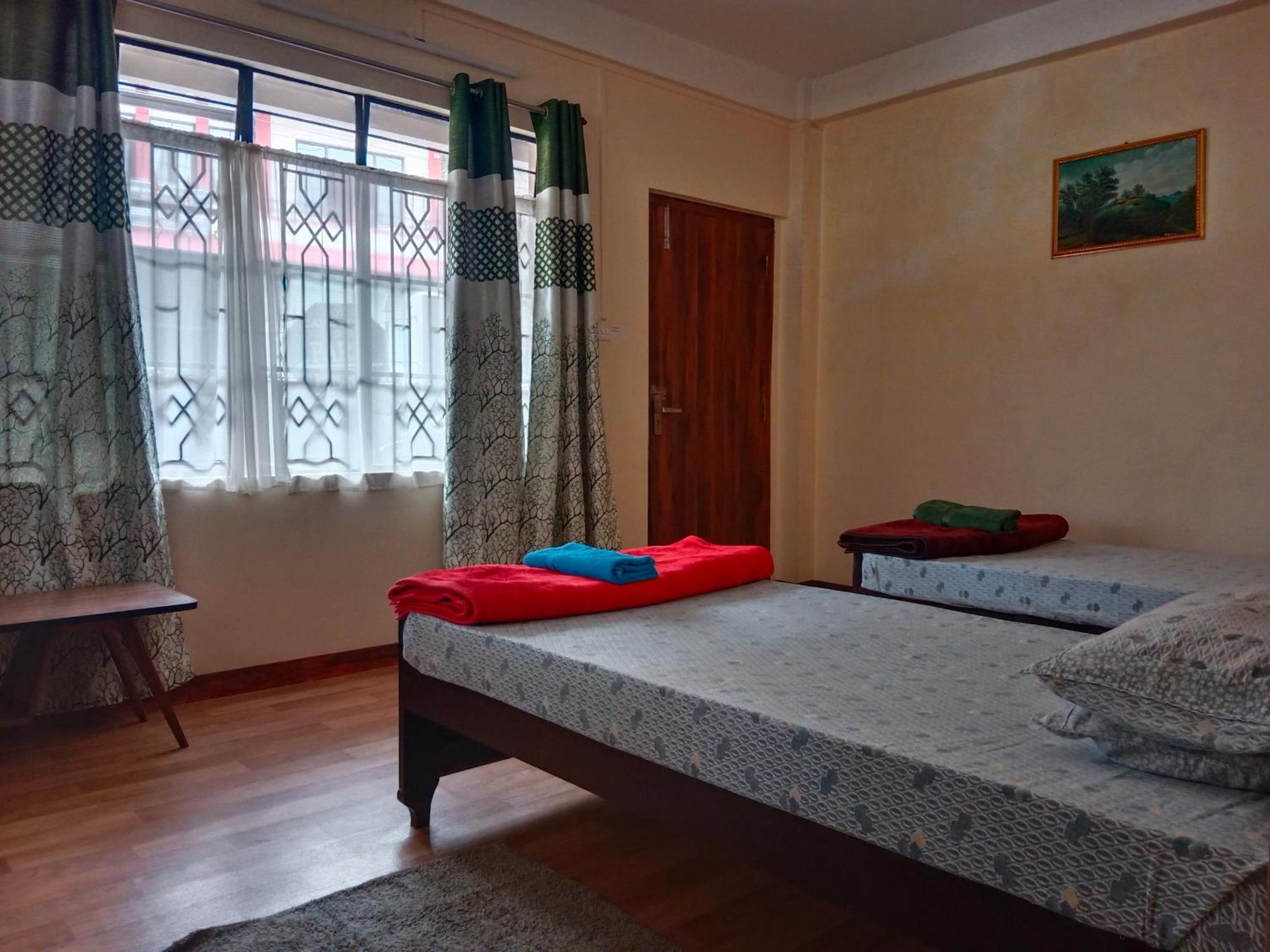 Cafe Sola Bnb Shillong Luaran gambar